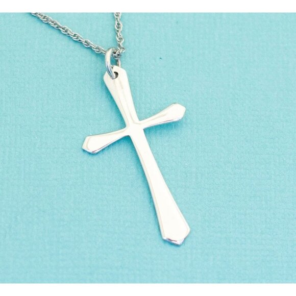 Vintage Sterling Silver Cross Necklace of 18 Inches, E24 - Picture 1 of 4